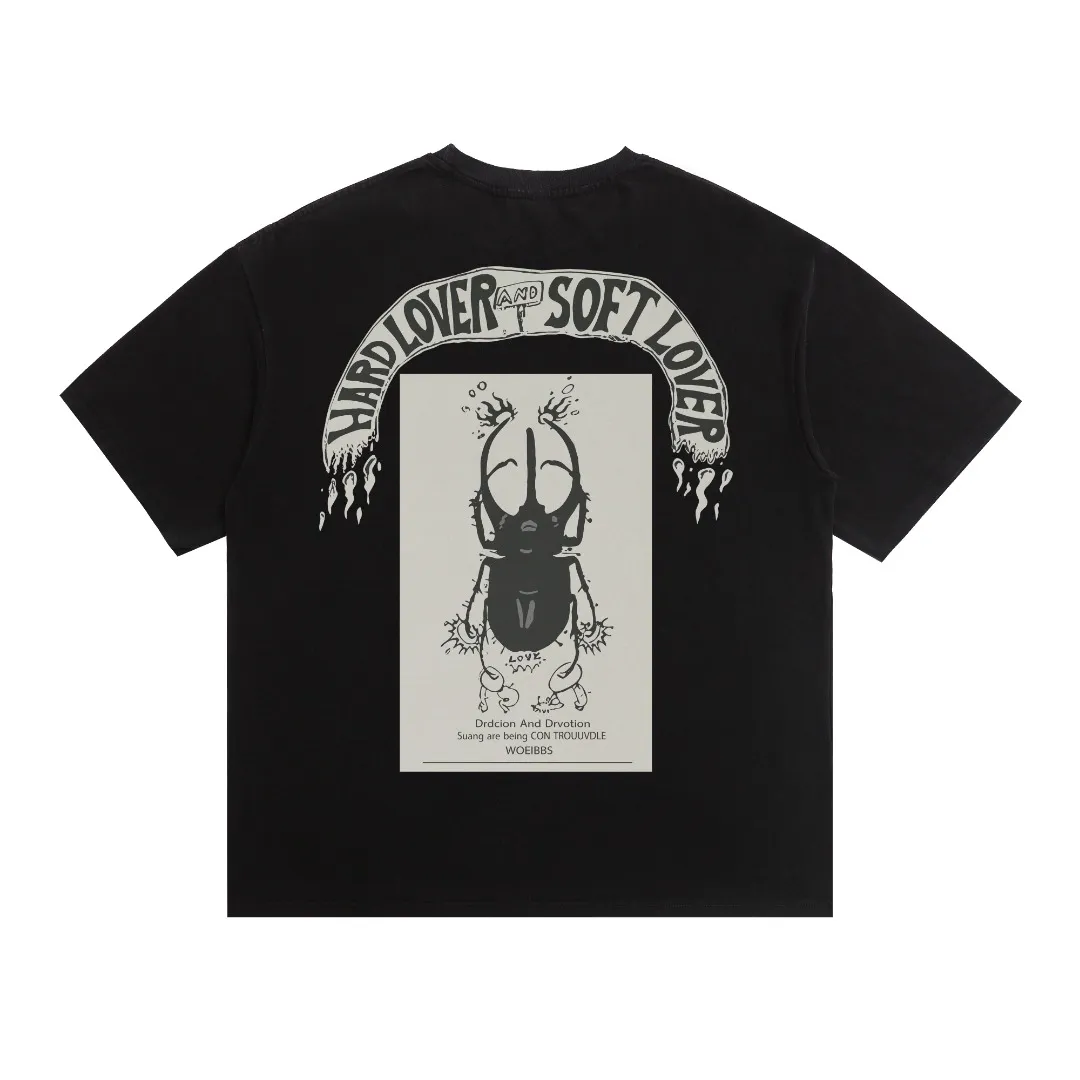European and American SAINT Michael retro cartoon skull print washed and distressed retro Vintage loose short-sleeved T-shirt with digital white ink direct injection, the fabric is breathable and the pattern is three-dimensional and clear. Fabric: Double yarn 240g Style number: S932 Size: S-M-L-XL Color: Washed black Price: P118